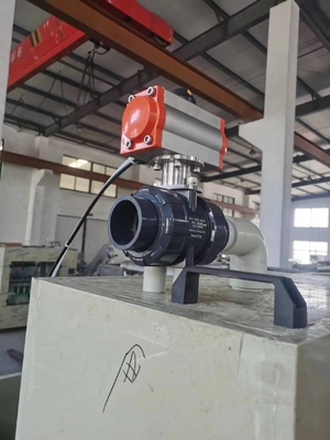 เครื่องเติมของเหลวแบบอัตโนมัติในเส้นตรงความแม่นยําสูง ZCG-12L สําหรับสินค้าทําความสะอาด